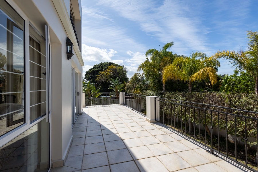 6 Bedroom Property for Sale in Lower Robberg Western Cape
